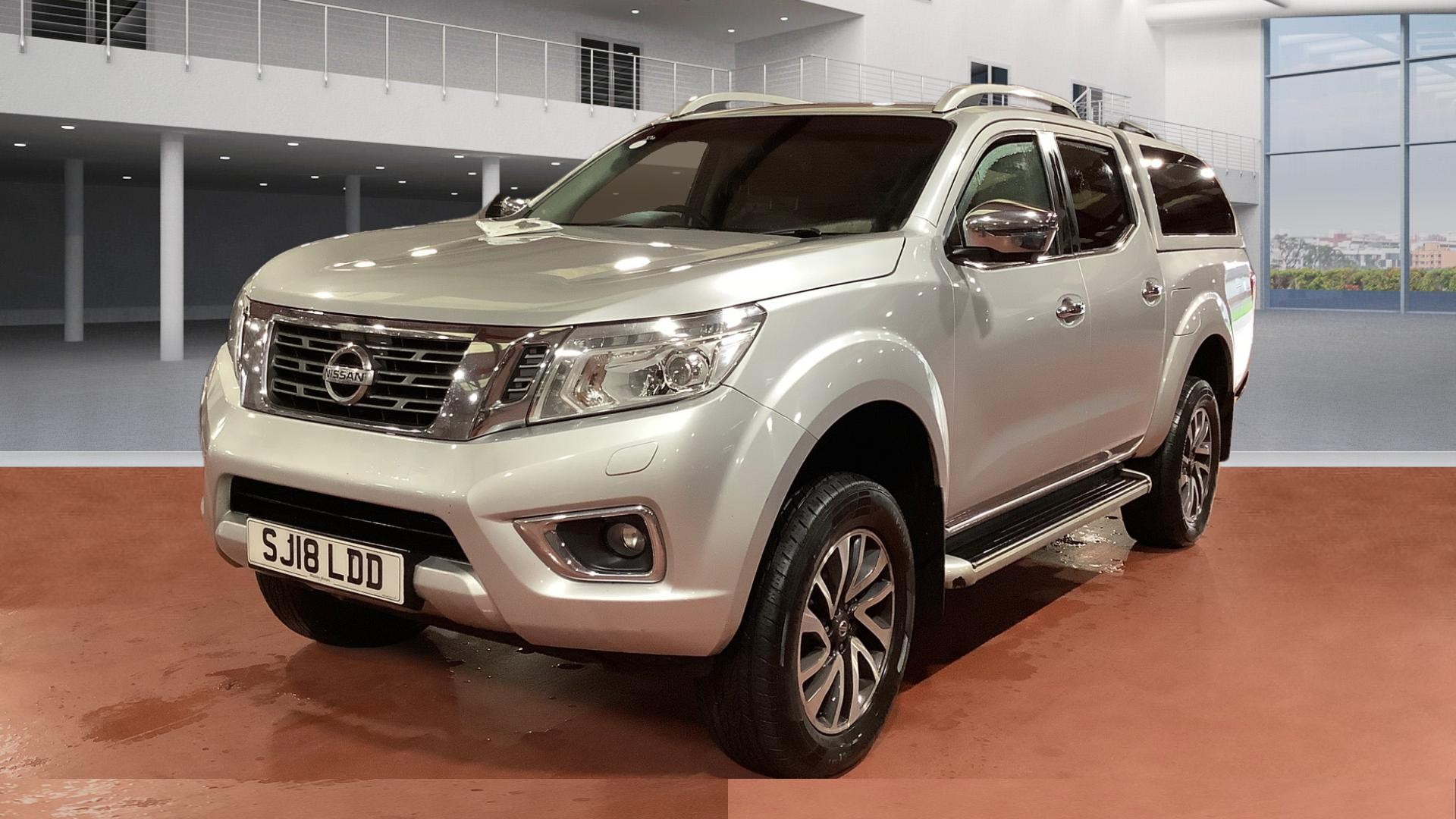 NISSAN Navara